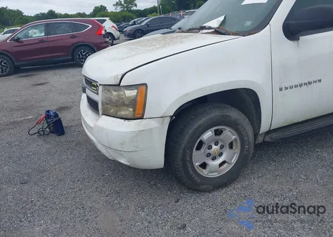 2007 Chevrolet Suburban 1500 Commercial Fleet из США, поврежденный, VIN 3GNFK16347G246395